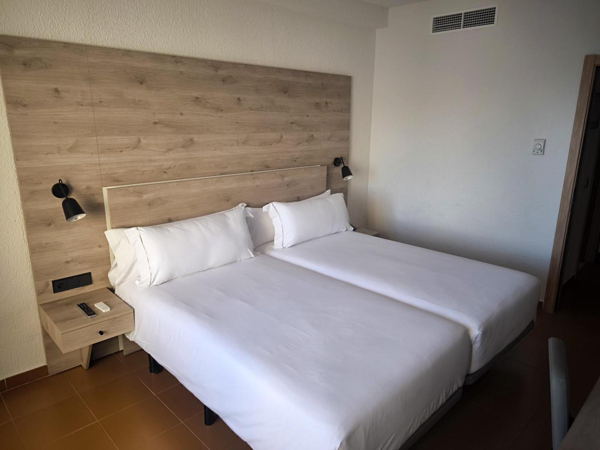 Deluxe Single Room Sea View